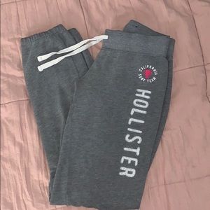 Hollister joggers
